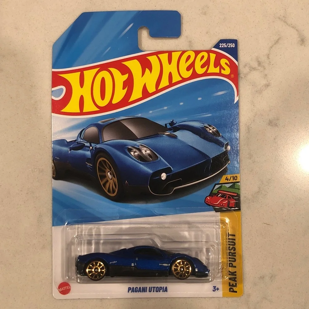 Mattel Hot Wheels Blue Pagani Utopia